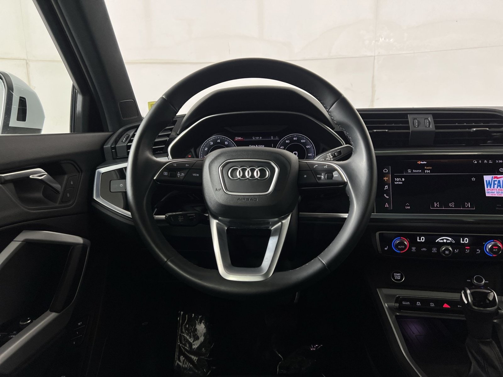 Used 2023 Audi Q3 2.0T Premium Plus AWD/4WD image 16