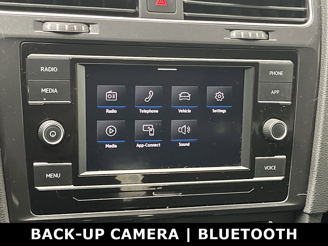 Used 2020 Volkswagen Golf 4-Door image 17