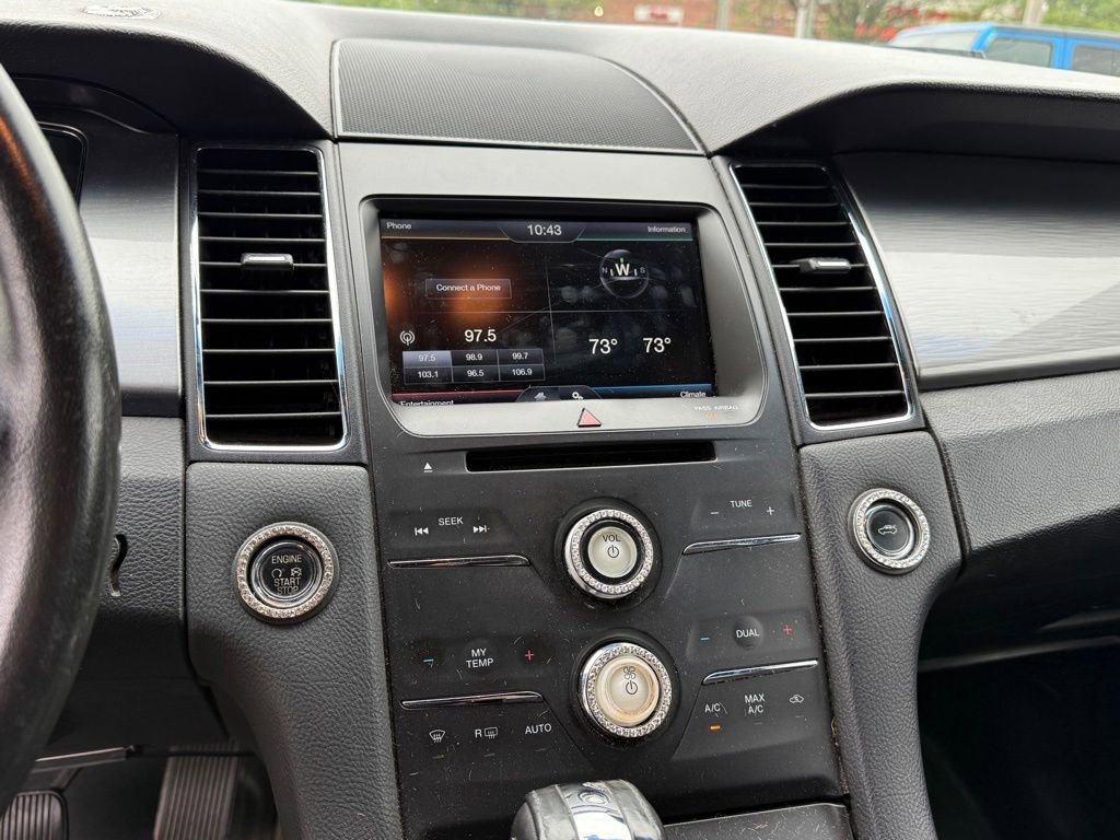 Used 2015 Ford Taurus SEL w/ Equipment Group 201A FWD image 19