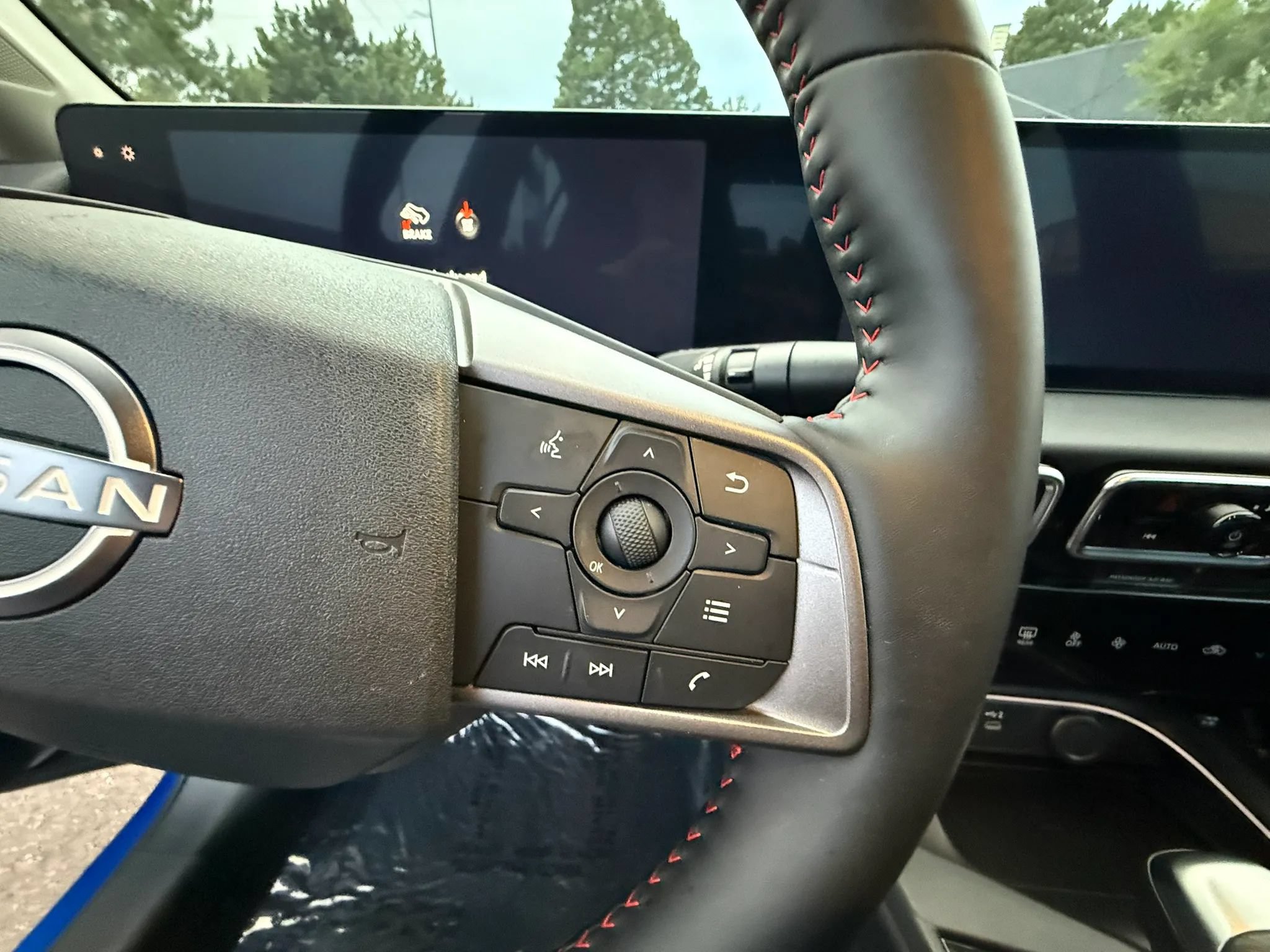 Used 2026 Nissan Sentra SR w/ SR All Weather Package FWD image 25