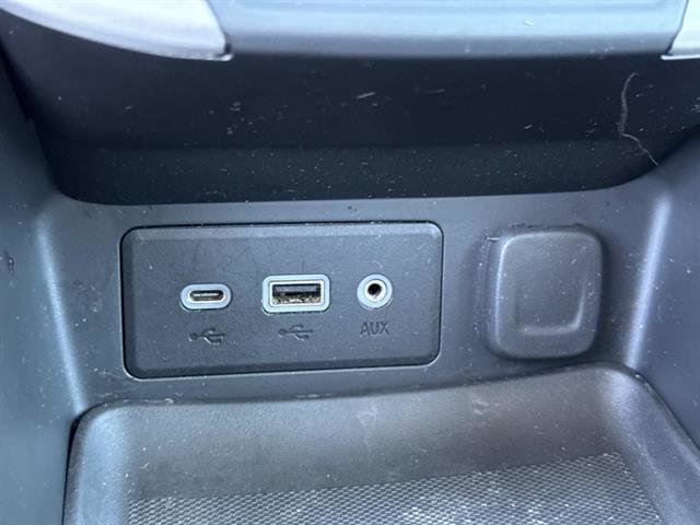 Used 2023 GMC Terrain SLE w/ Driver Convenience Package image 23