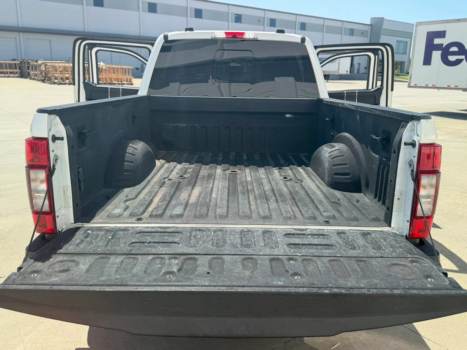 Used 2020 Ford F350 Lariat w/ Chrome Package AWD/4WD image 23
