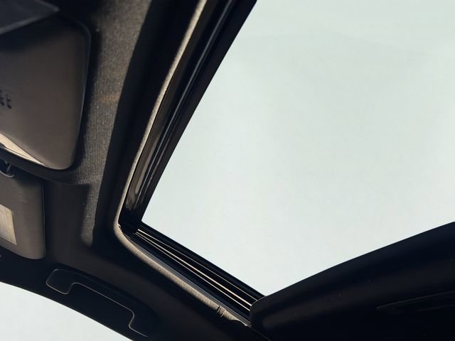 Used 2022 Toyota RAV4 XSE image 31