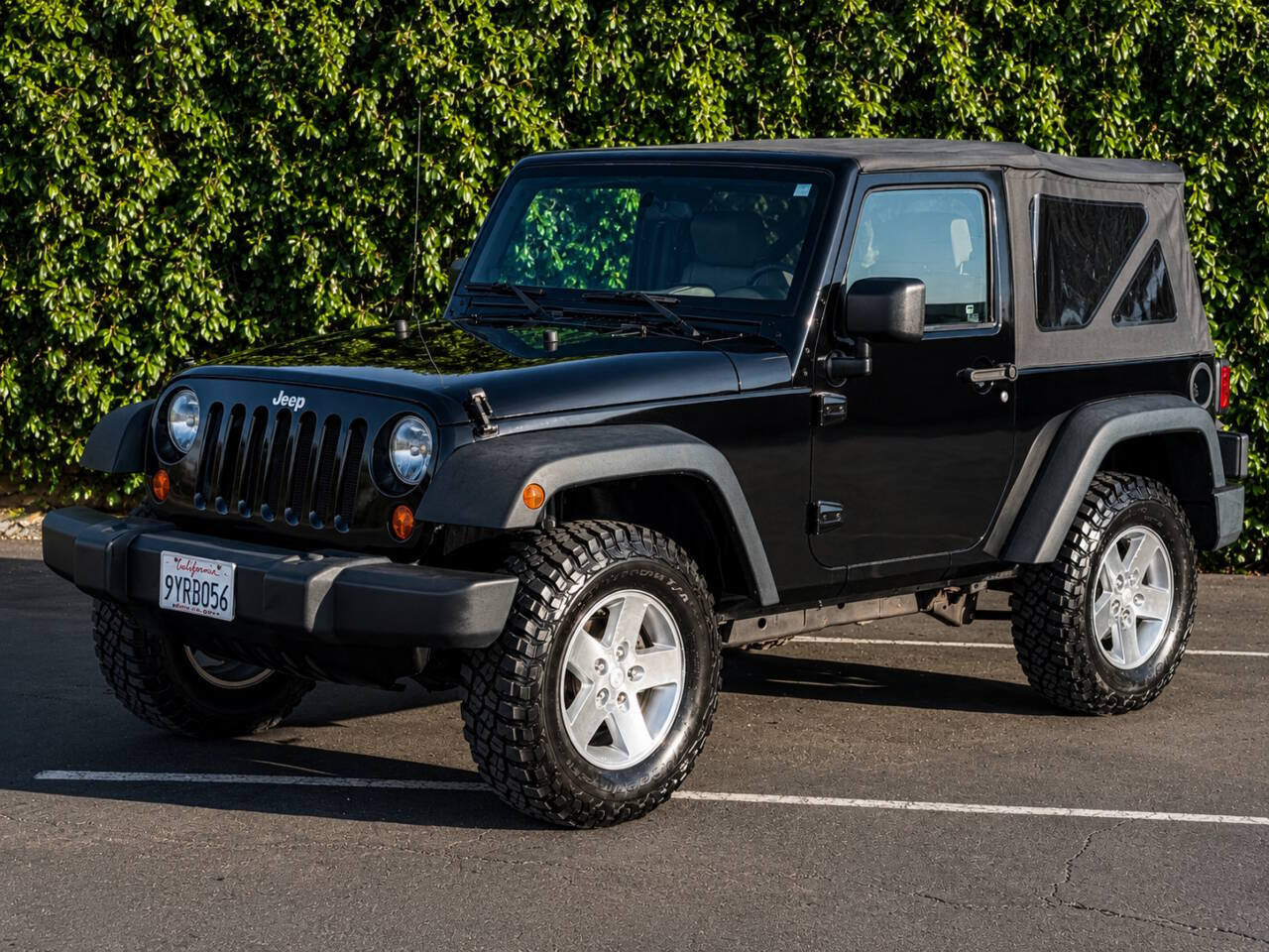 Used 2009 Jeep Wrangler X w/ 32" Tire & Wheel Group AWD/4WD image 4