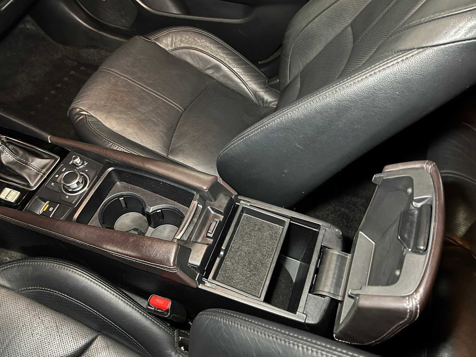 Used 2018 MAZDA MAZDA3 Grand Touring w/ Premium Equipment Package image 30