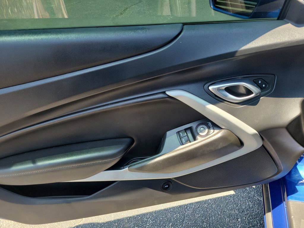 Used 2023 Chevrolet Camaro LT RWD image 11