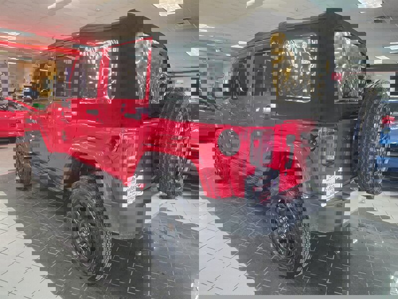 Used 2014 Jeep Wrangler Unlimited Sahara w/ Connectivity Group image 6