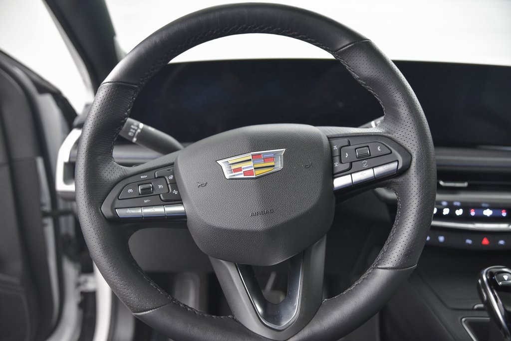 Used 2025 Cadillac XT4 Sport image 17