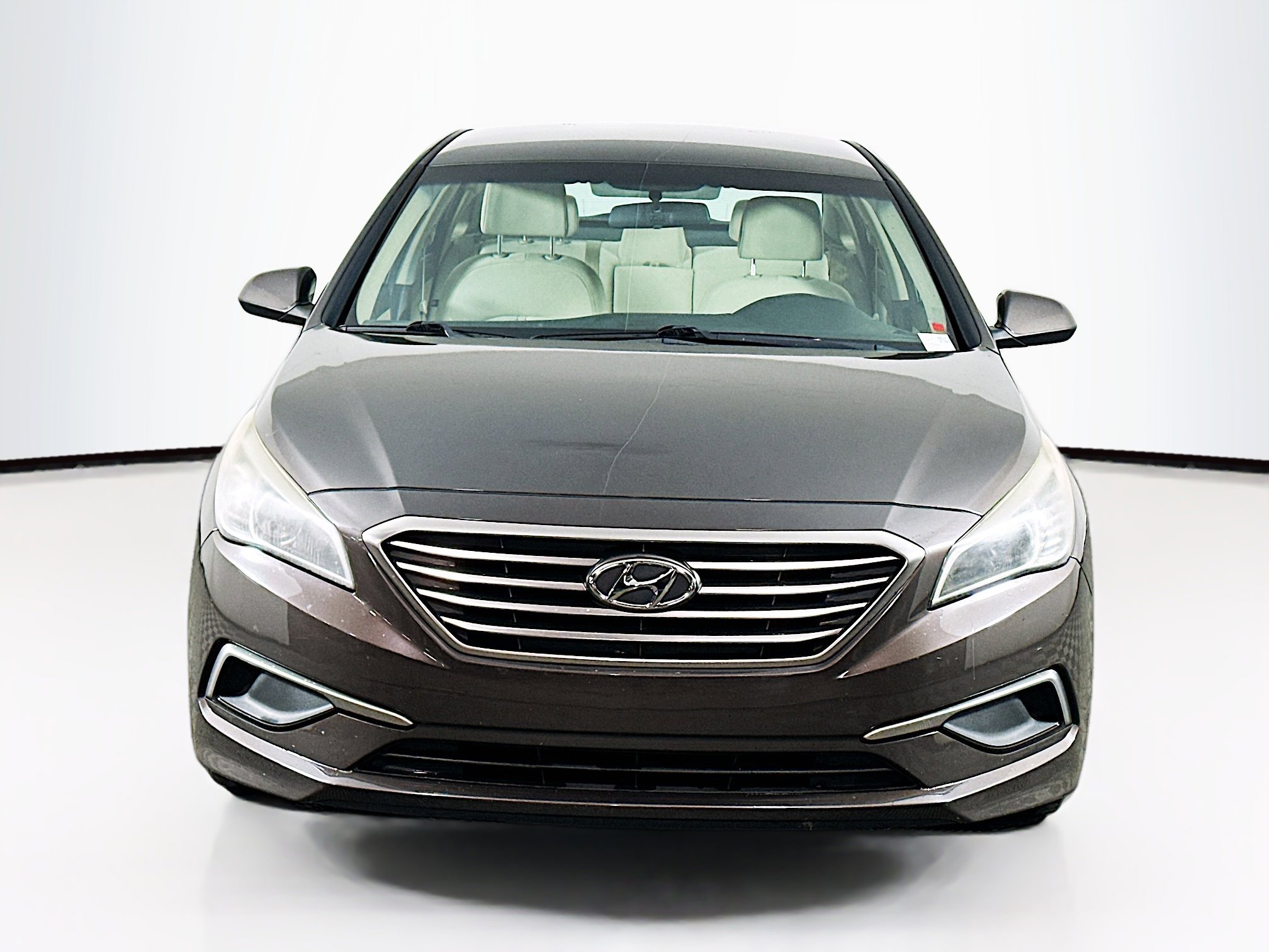 Used 2017 Hyundai Sonata SE FWD image 2
