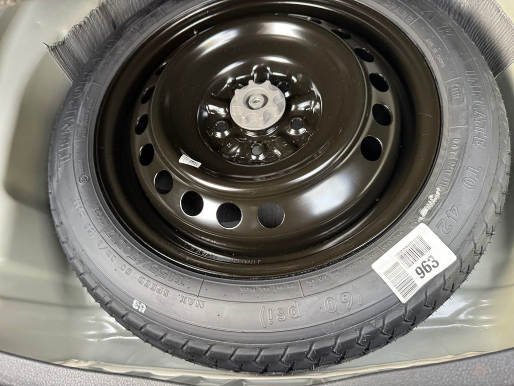 Used 2025 Toyota Camry SE w/ Multimedia Upgrade Package image 18