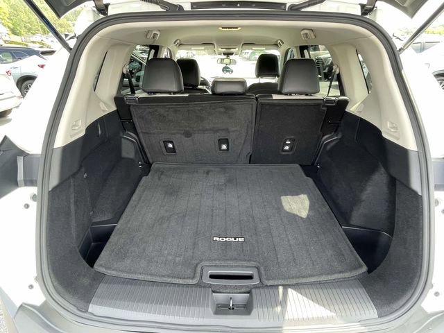 Used 2023 Nissan Rogue S AWD/4WD image 10