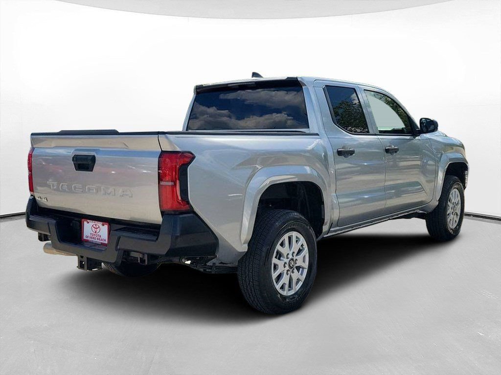 Certified 2024 Toyota Tacoma SR AWD/4WD image 4