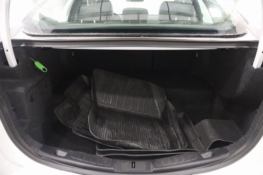 Used 2020 Ford Fusion Titanium image 19