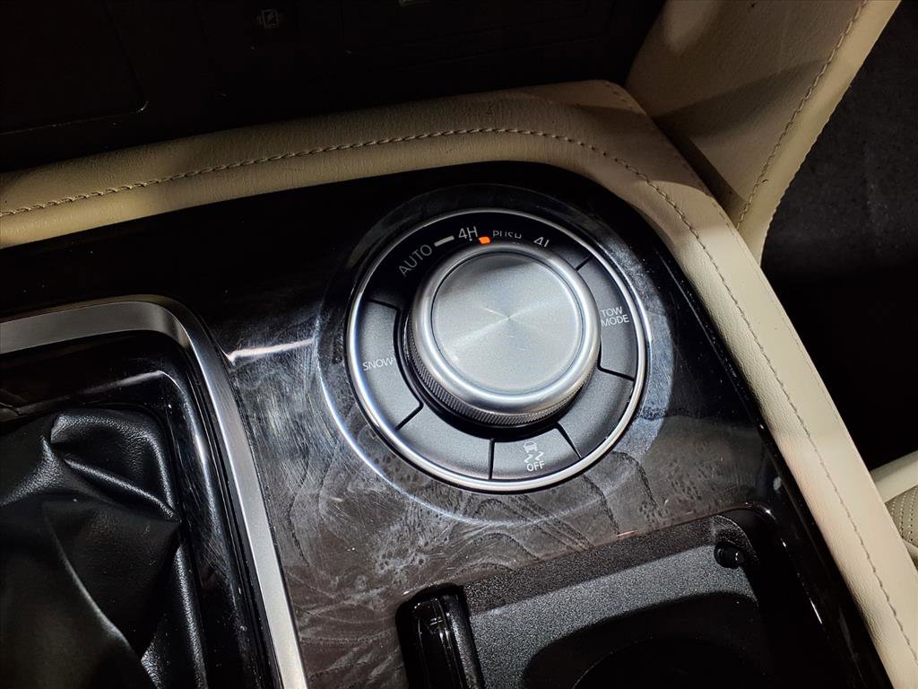 Used 2023 INFINITI QX80 Sensory w/ All-Season Package image 12