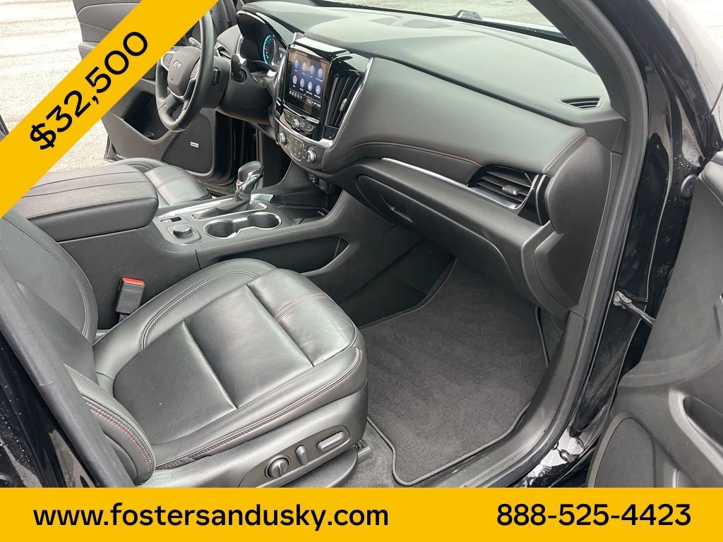 Used 2023 Chevrolet Traverse RS image 24