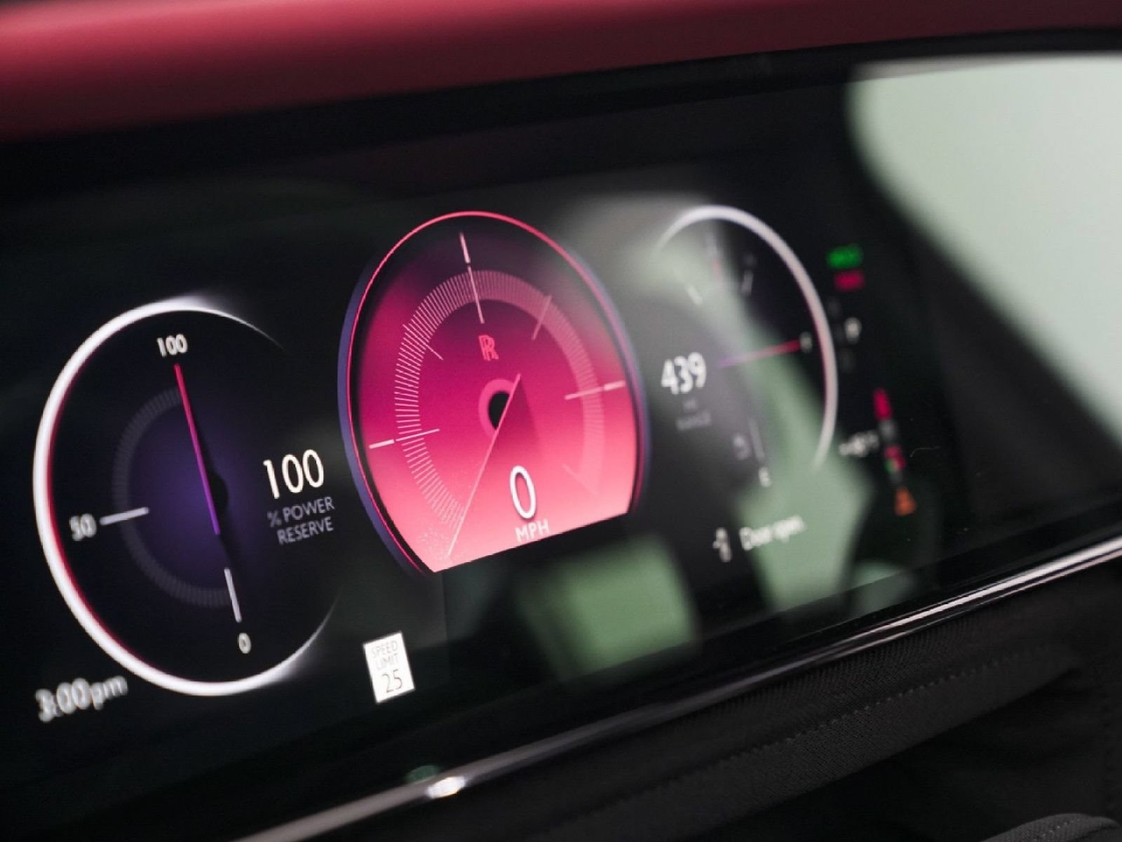 Certified 2025 Rolls-Royce Cullinan AWD/4WD image 20