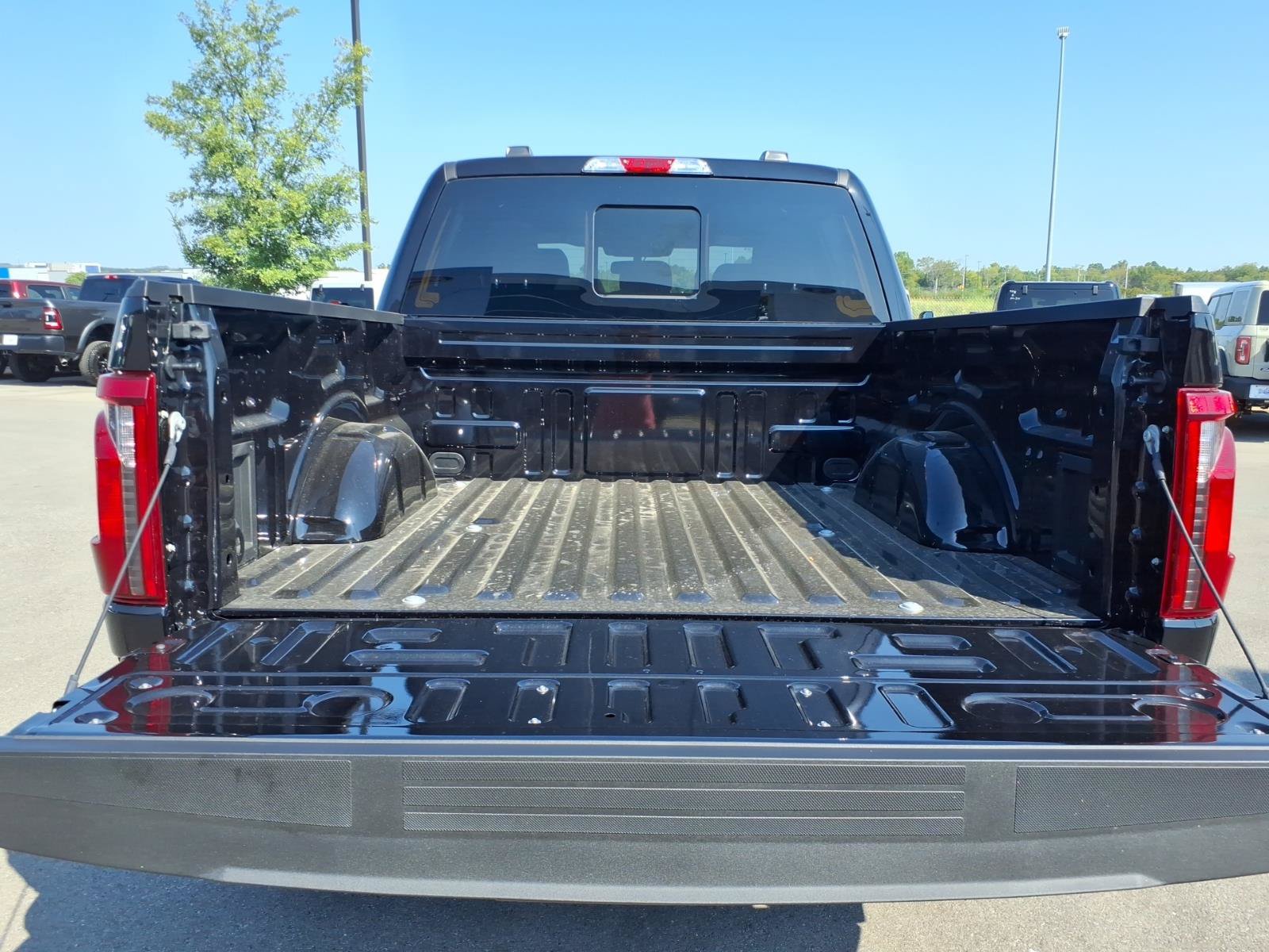 New 2026 Ford F150 XLT w/ Equipment Group 302A MID AWD/4WD image 16