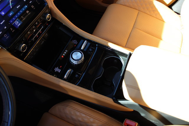 Used 2024 Jeep Grand Cherokee Summit AWD/4WD image 27