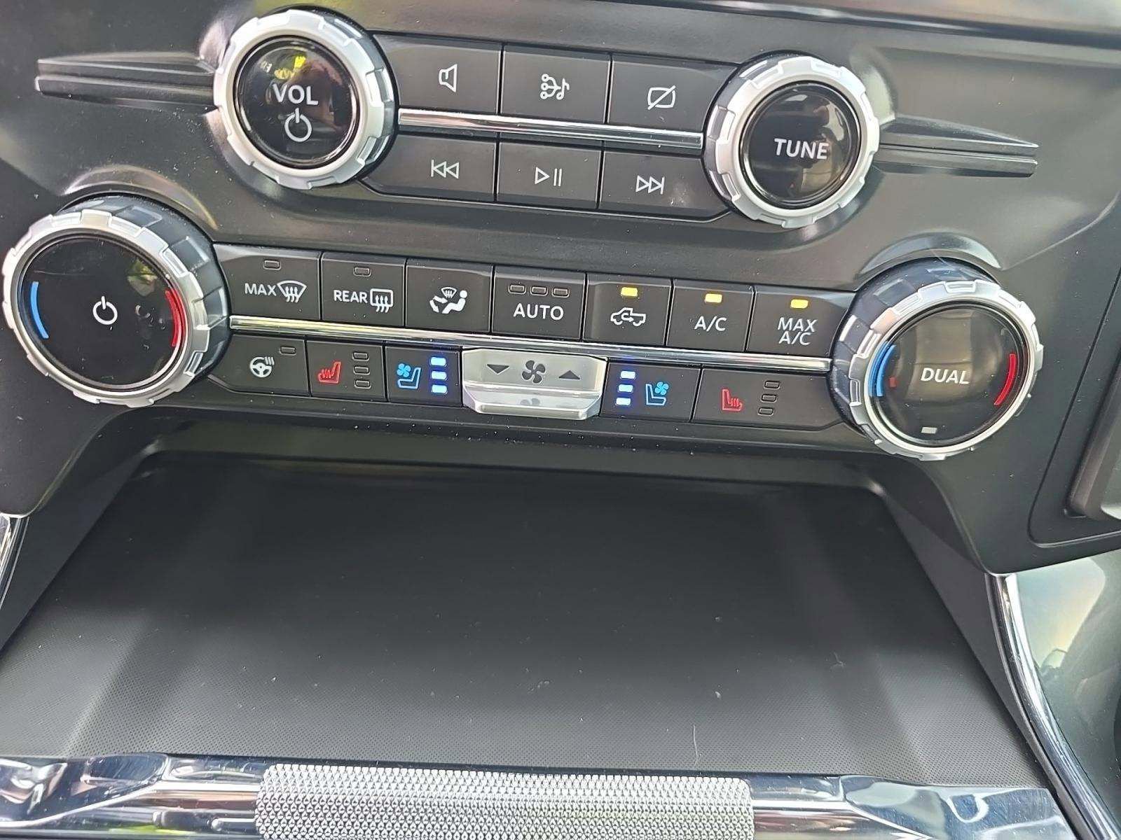 Used 2022 Ford F150 Lariat w/ Equipment Group 502A High image 19