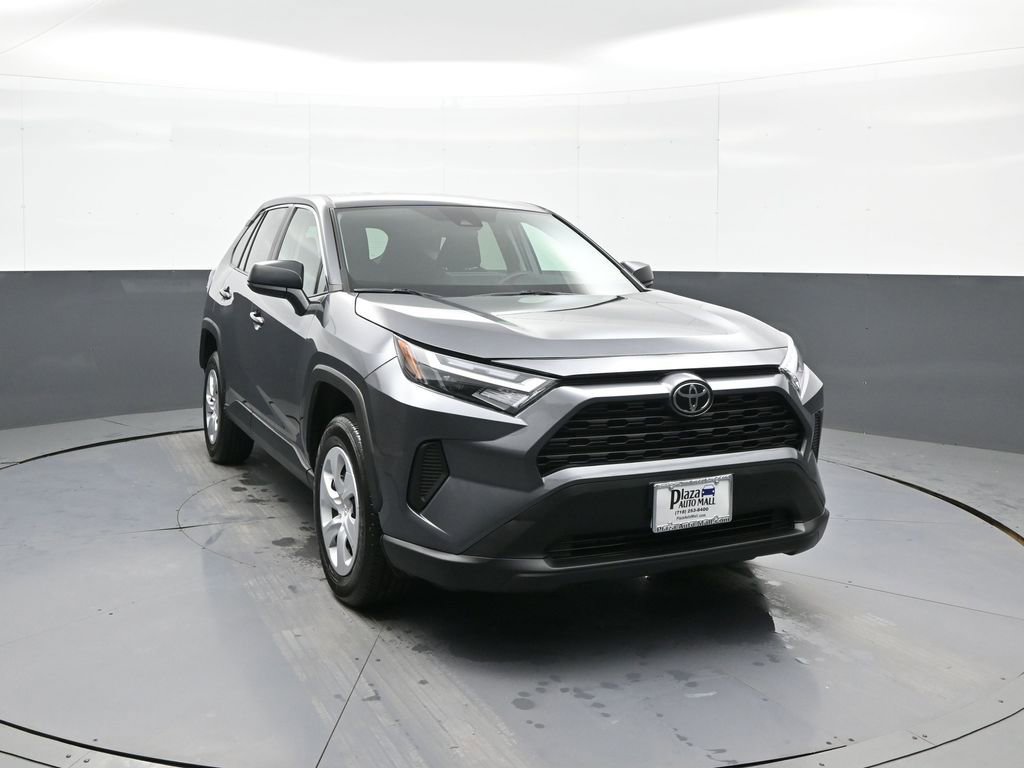 Used 2025 Toyota RAV4 LE image 3