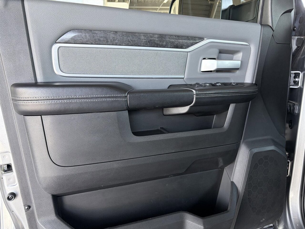 Used 2022 RAM 2500 Big Horn AWD/4WD image 13
