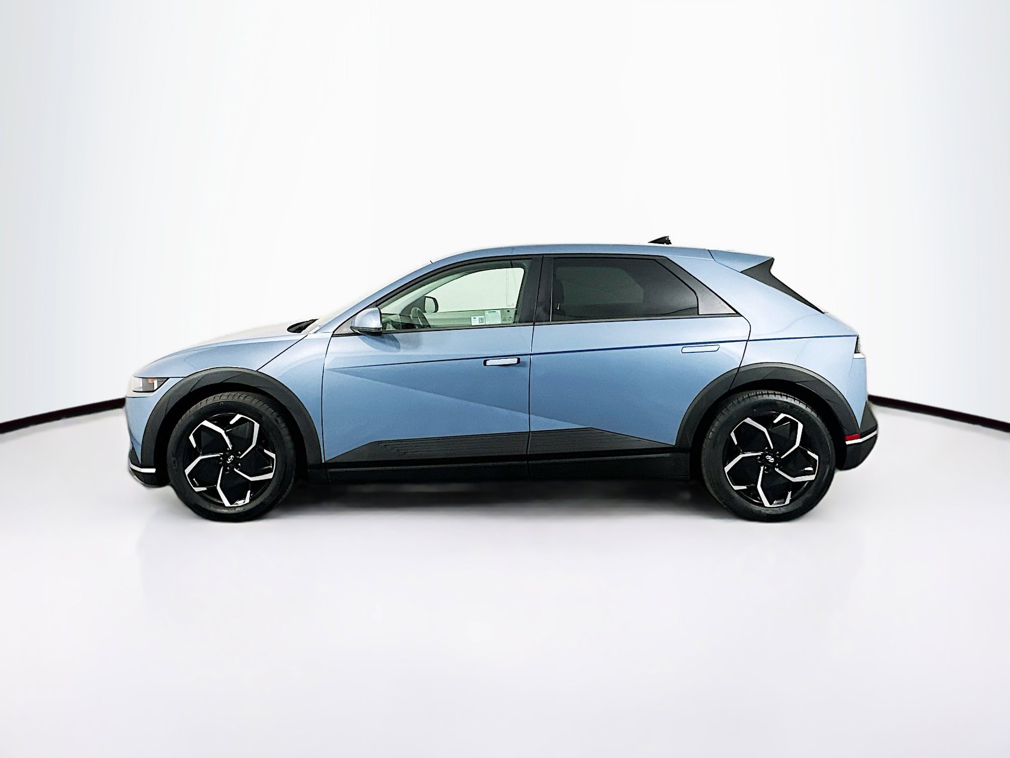 Used 2024 Hyundai Ioniq 5 SEL image 4