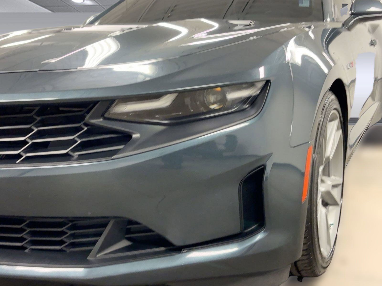 Used 2021 Chevrolet Camaro LT w/ Technology Package image 10