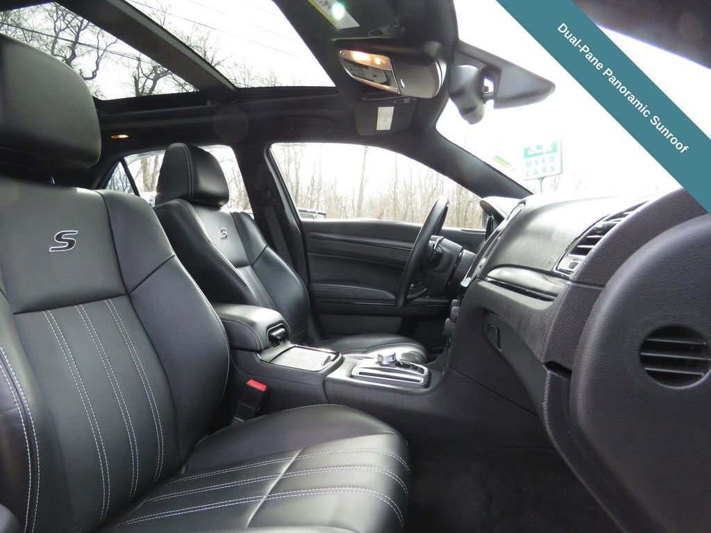Used 2016 Chrysler 300 S w/ 300S Premium Group image 13
