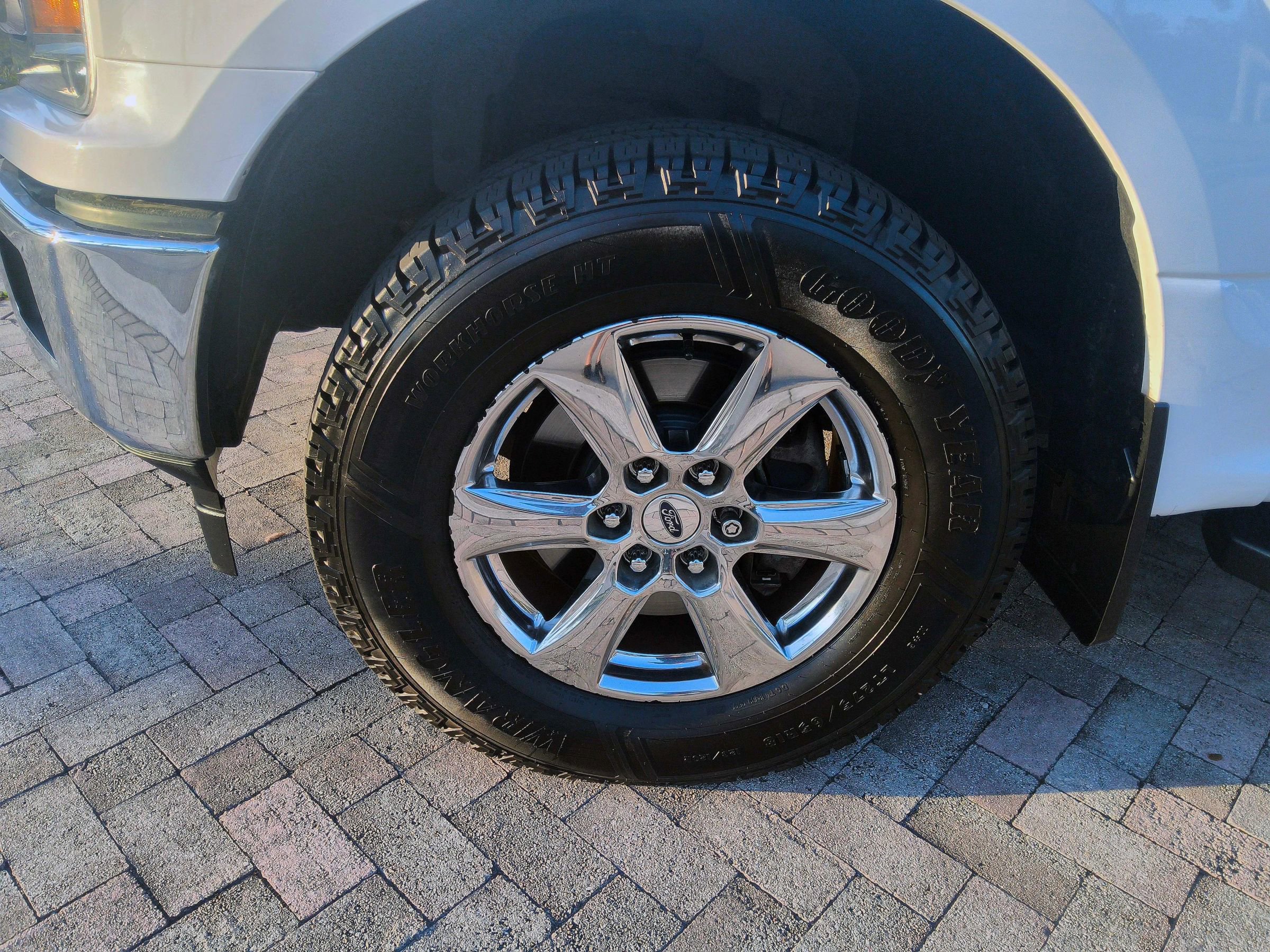 Used 2018 Ford F150 XLT w/ XTR Package image 39