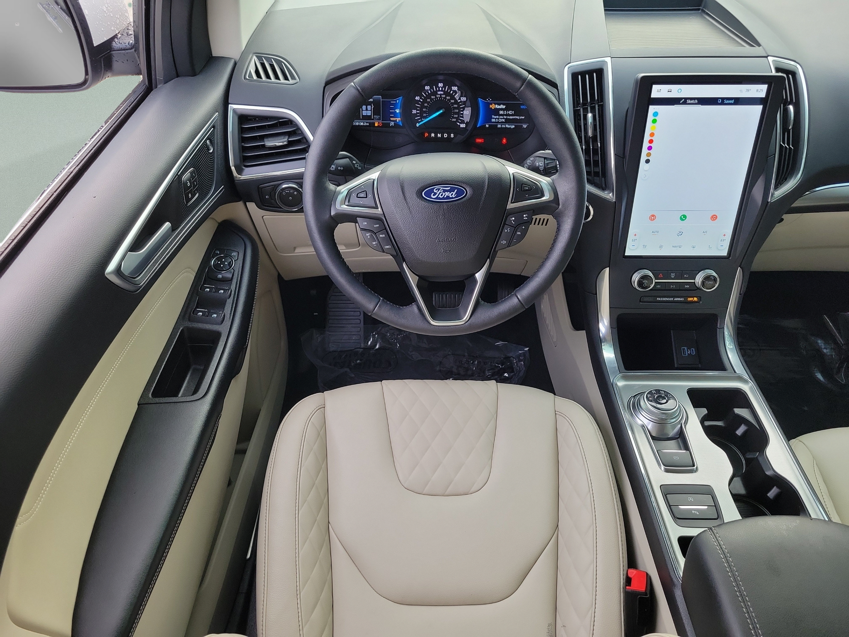 Used 2023 Ford Edge Titanium AWD/4WD image 10