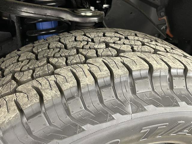 New 2025 Toyota Tacoma TRD Off-Road image 10