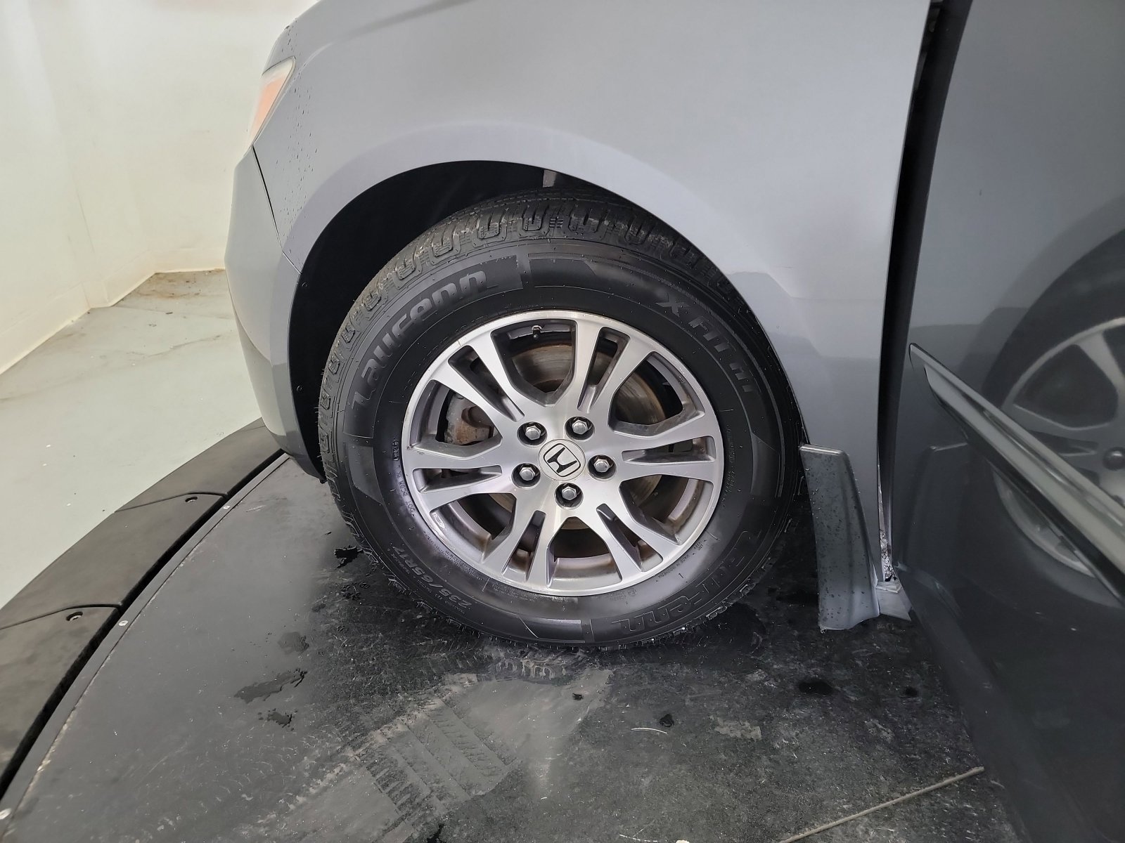 Used 2011 Honda Odyssey EX-L image 30