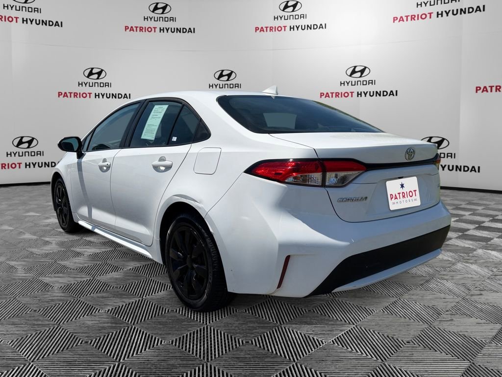 Used 2021 Toyota Corolla LE FWD image 5