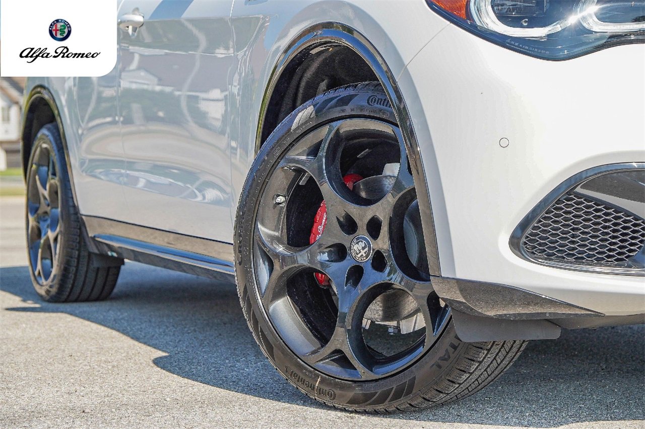 New 2025 Alfa Romeo Stelvio Sprint w/ Veloce Package image 2