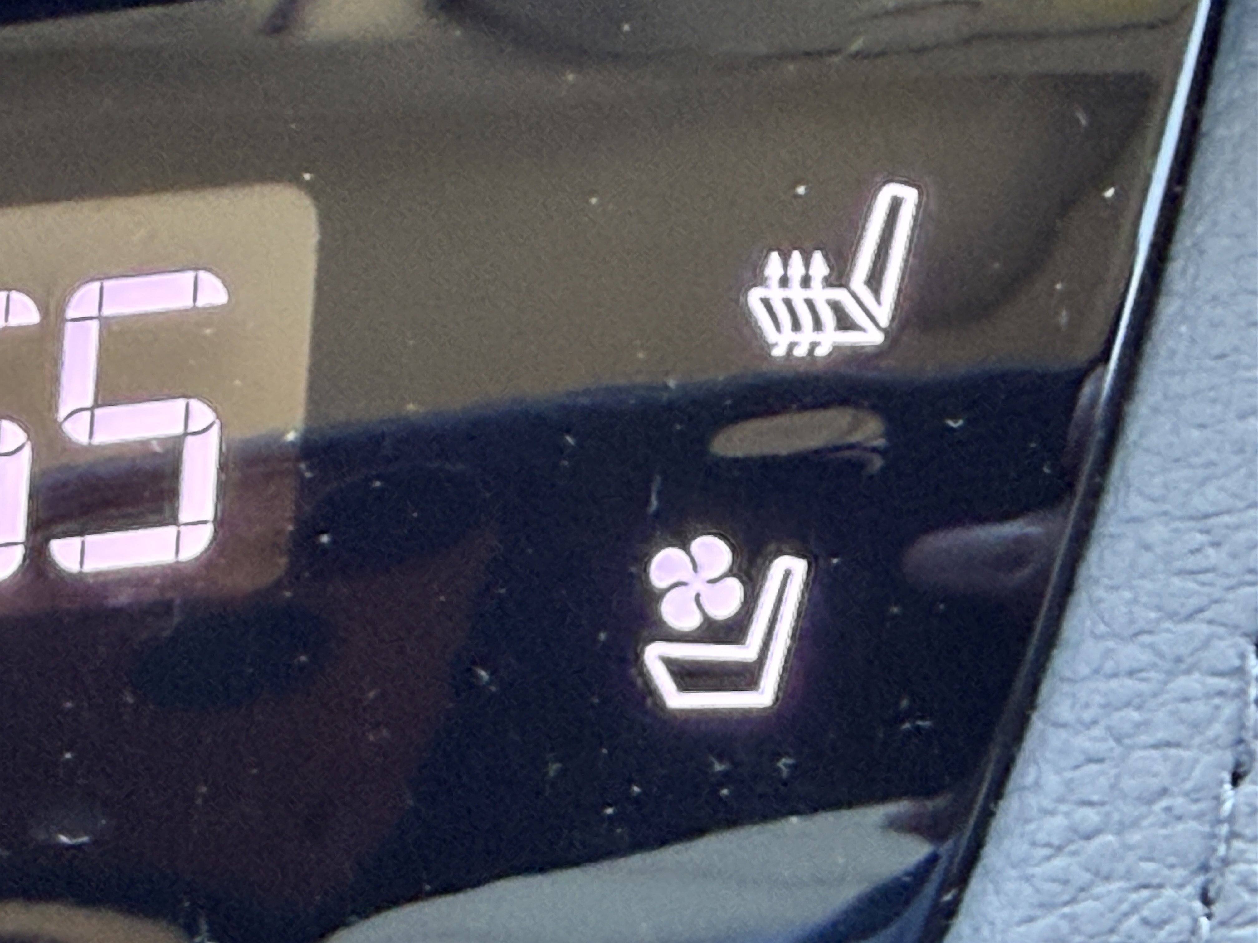 Certified 2022 Cadillac XT5 Premium Luxury image 24