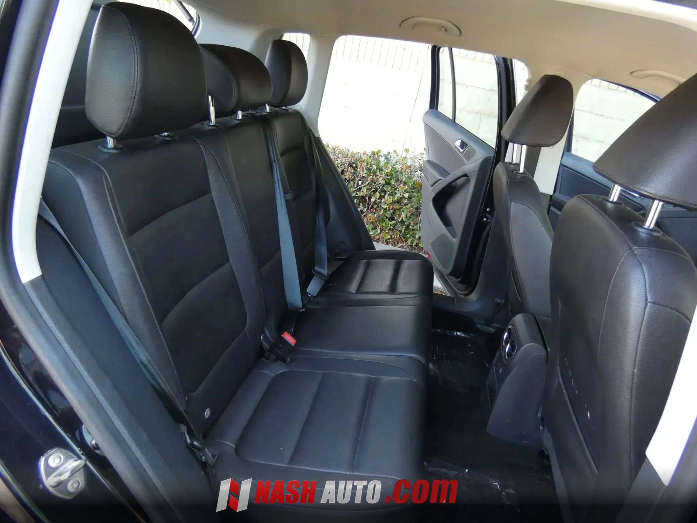 Used 2017 Volkswagen Tiguan S AWD/4WD image 38
