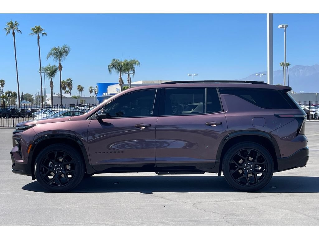 Used 2026 Chevrolet Traverse RS w/ LPO, Cargo Package FWD image 3