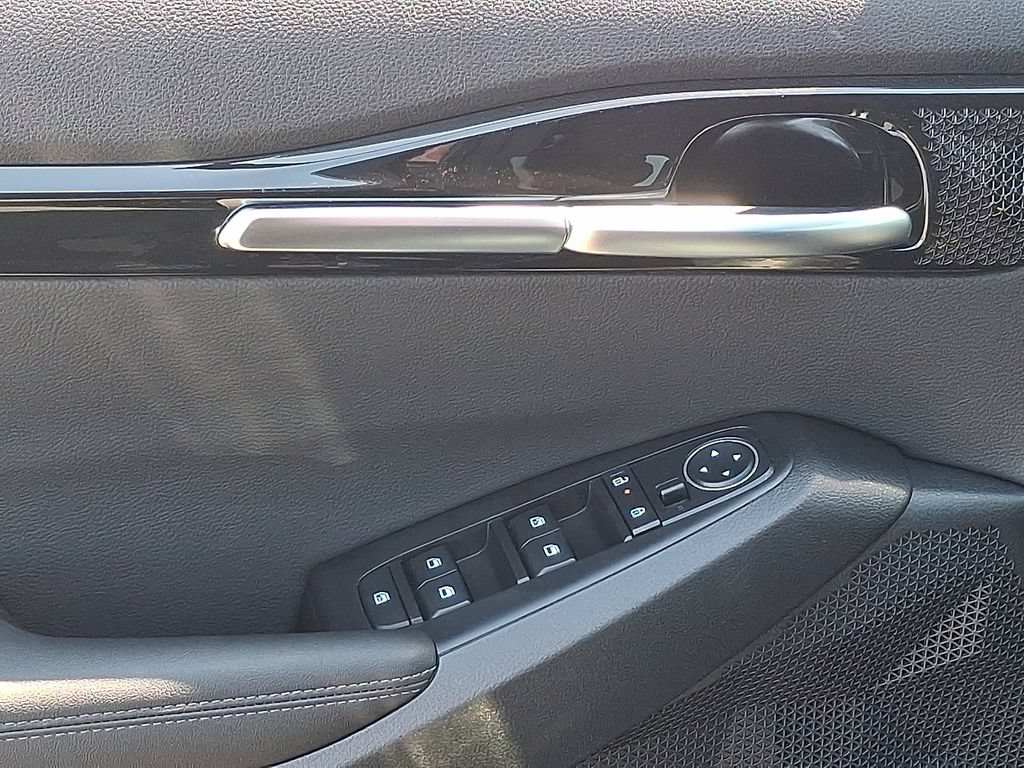 Certified 2025 Kia Seltos EX AWD/4WD image 13