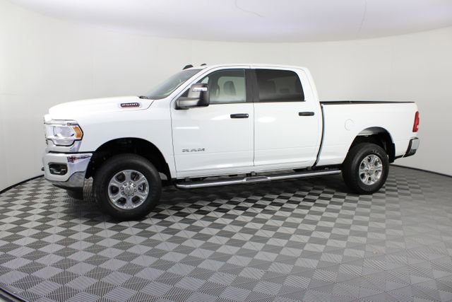 Used 2024 RAM 2500 Big Horn w/ Protection Group AWD/4WD image 2