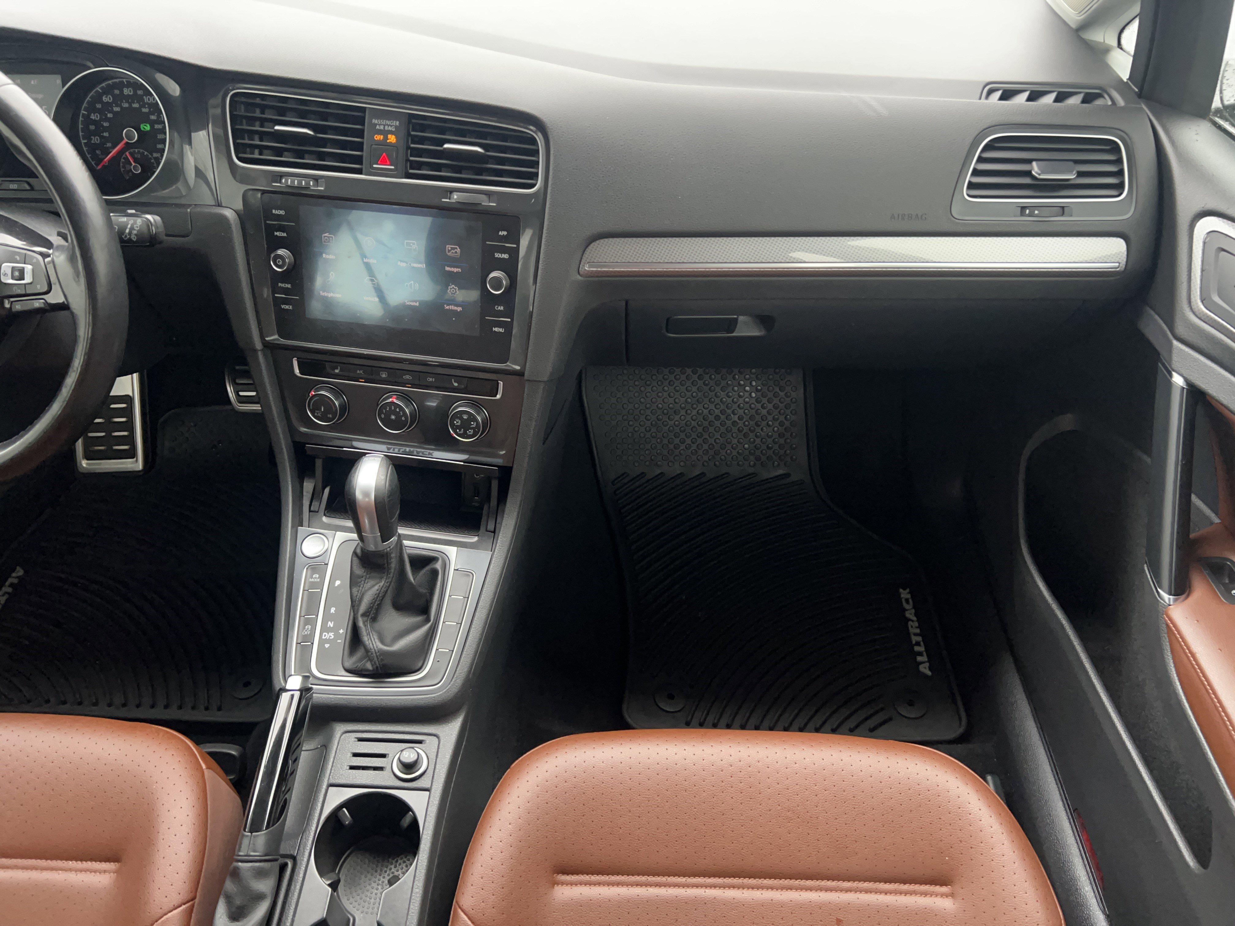 Used 2018 Volkswagen Golf Alltrack SE image 34