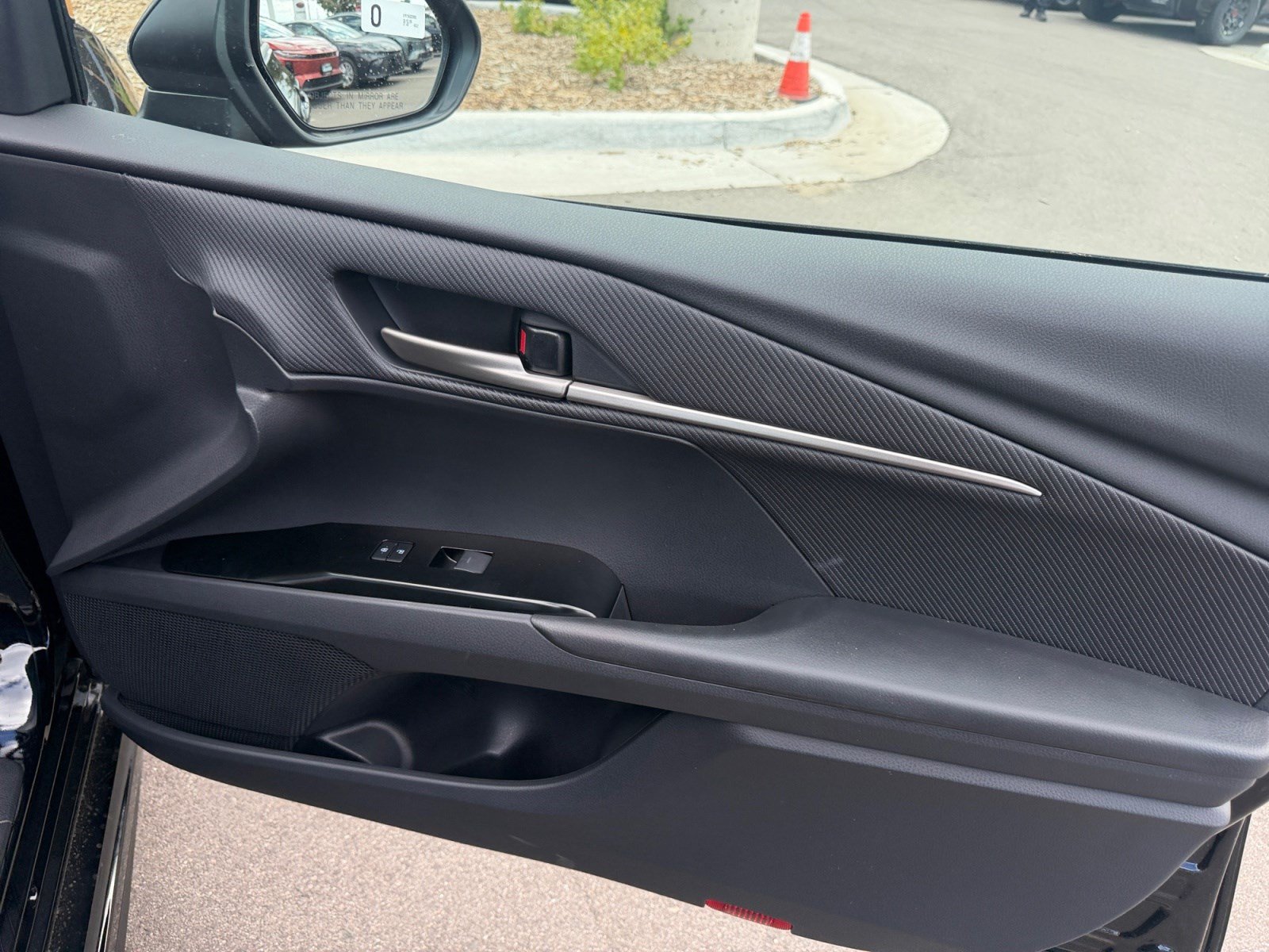 New 2026 Toyota Camry Hybrid w/ Convenience Package FWD image 16