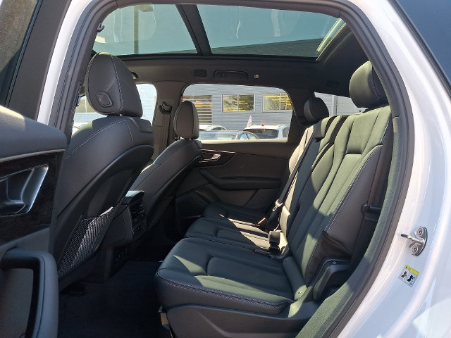 New 2026 Audi Q7 2.0T Premium AWD/4WD image 6