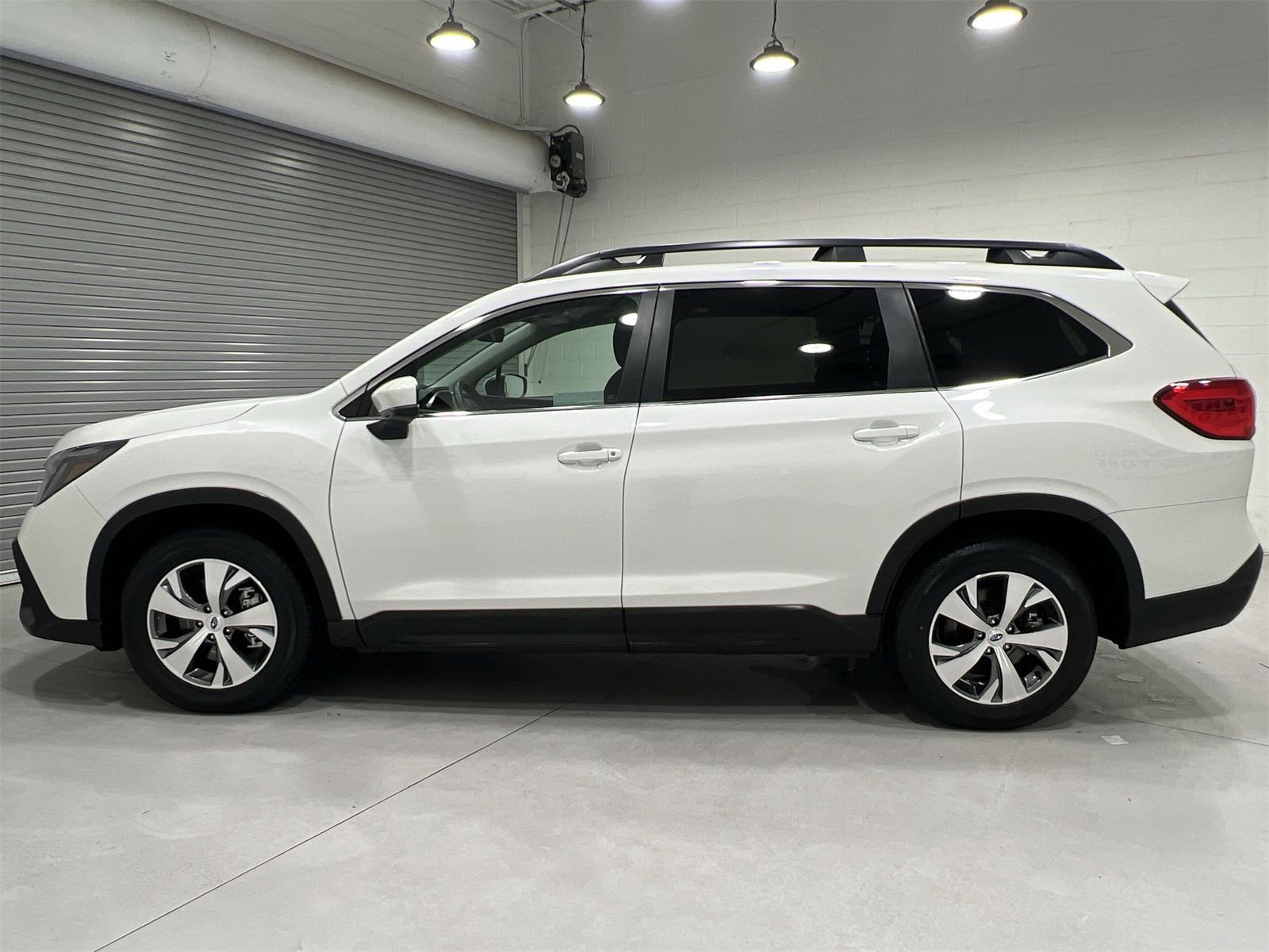 Certified 2024 Subaru Ascent Premium w/ Convenience Package image 5