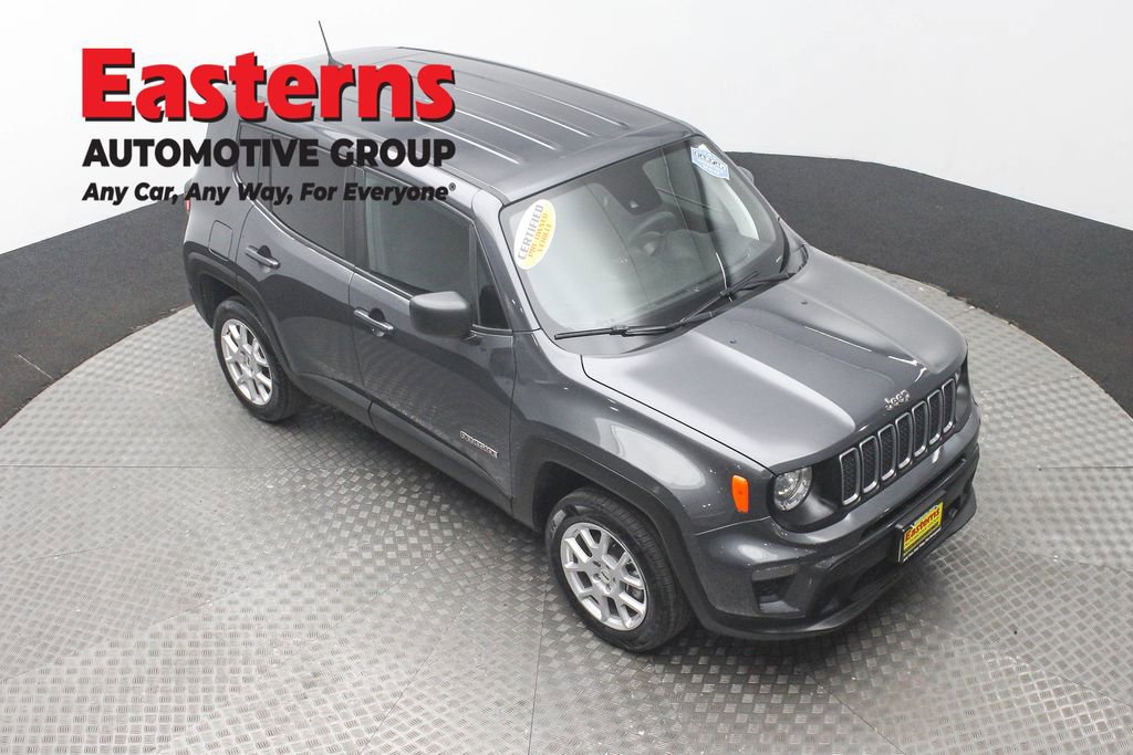 Used 2023 Jeep Renegade Latitude image 3