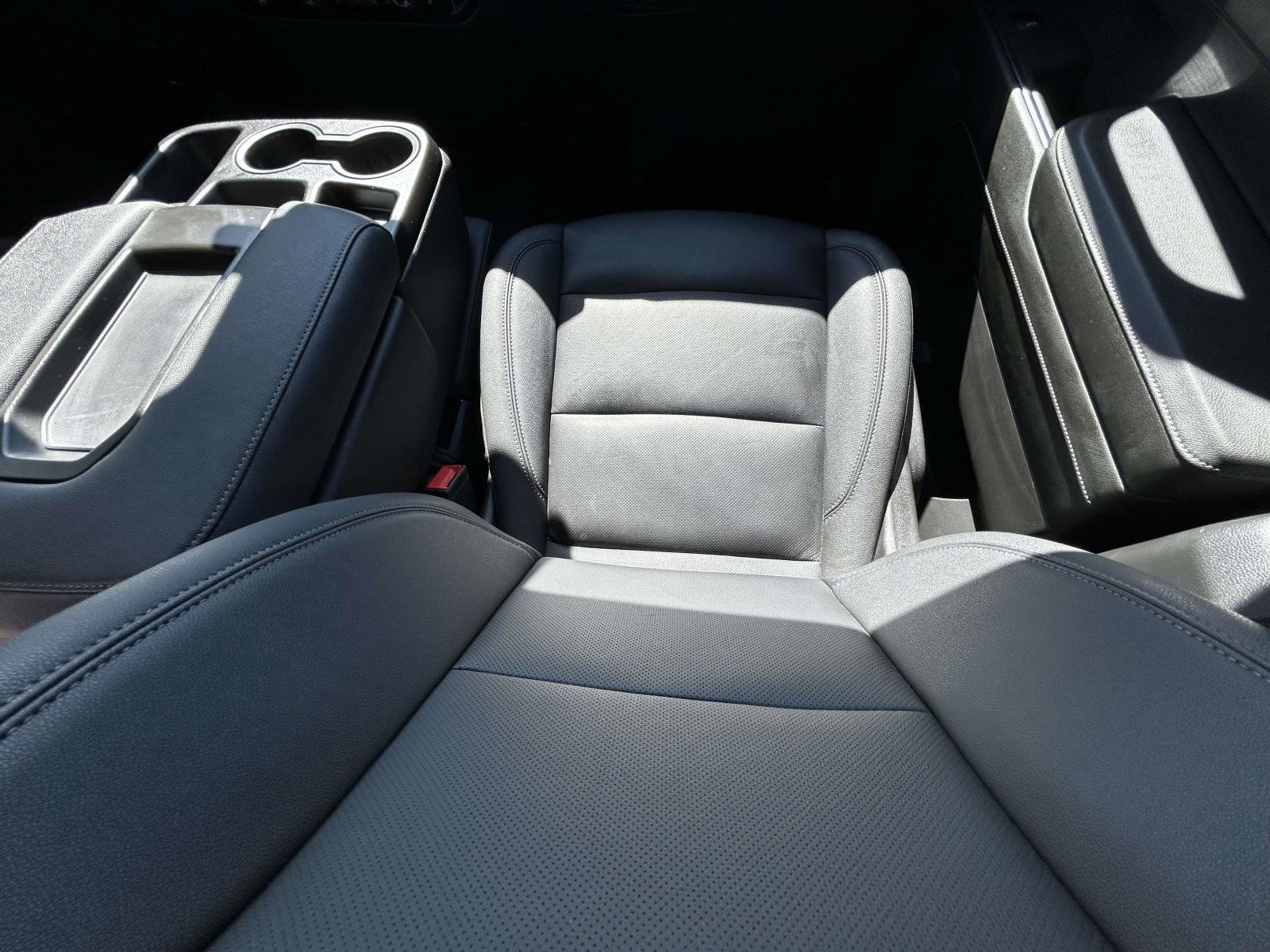 Used 2024 GMC Sierra 1500 SLT image 12