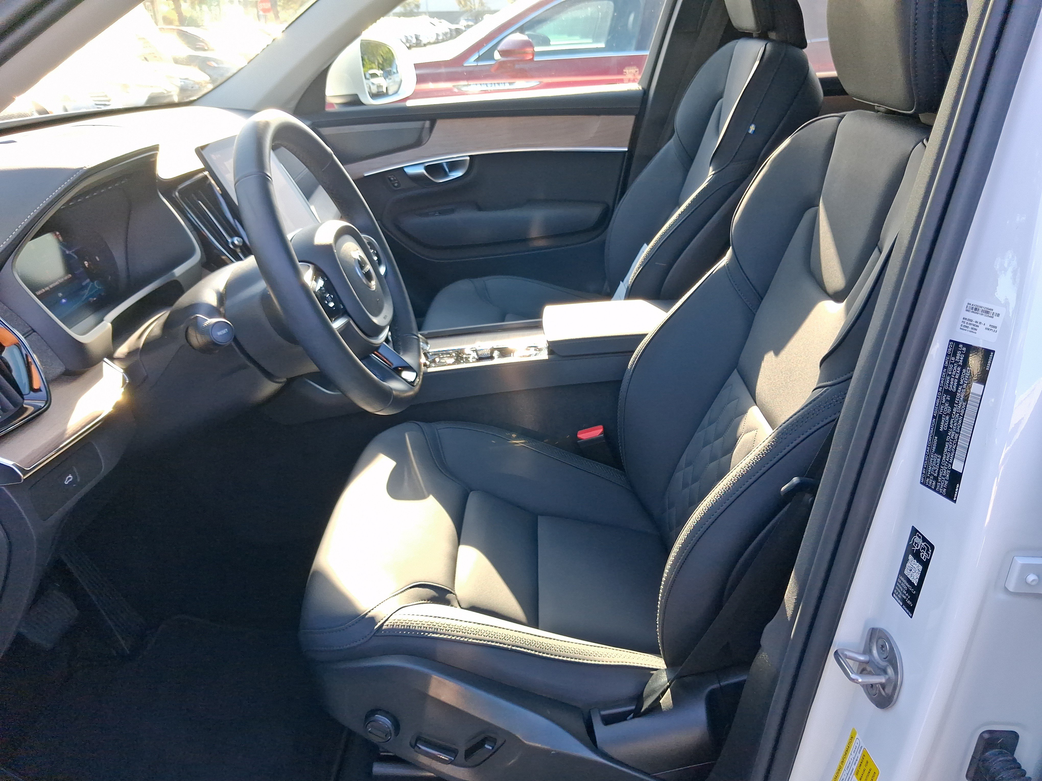 Used 2026 Volvo XC90 B5 Plus AWD/4WD image 12