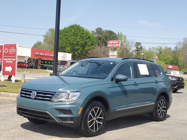 Certified 2021 Volkswagen Tiguan SE w/ Panoramic Sunroof Package image 12