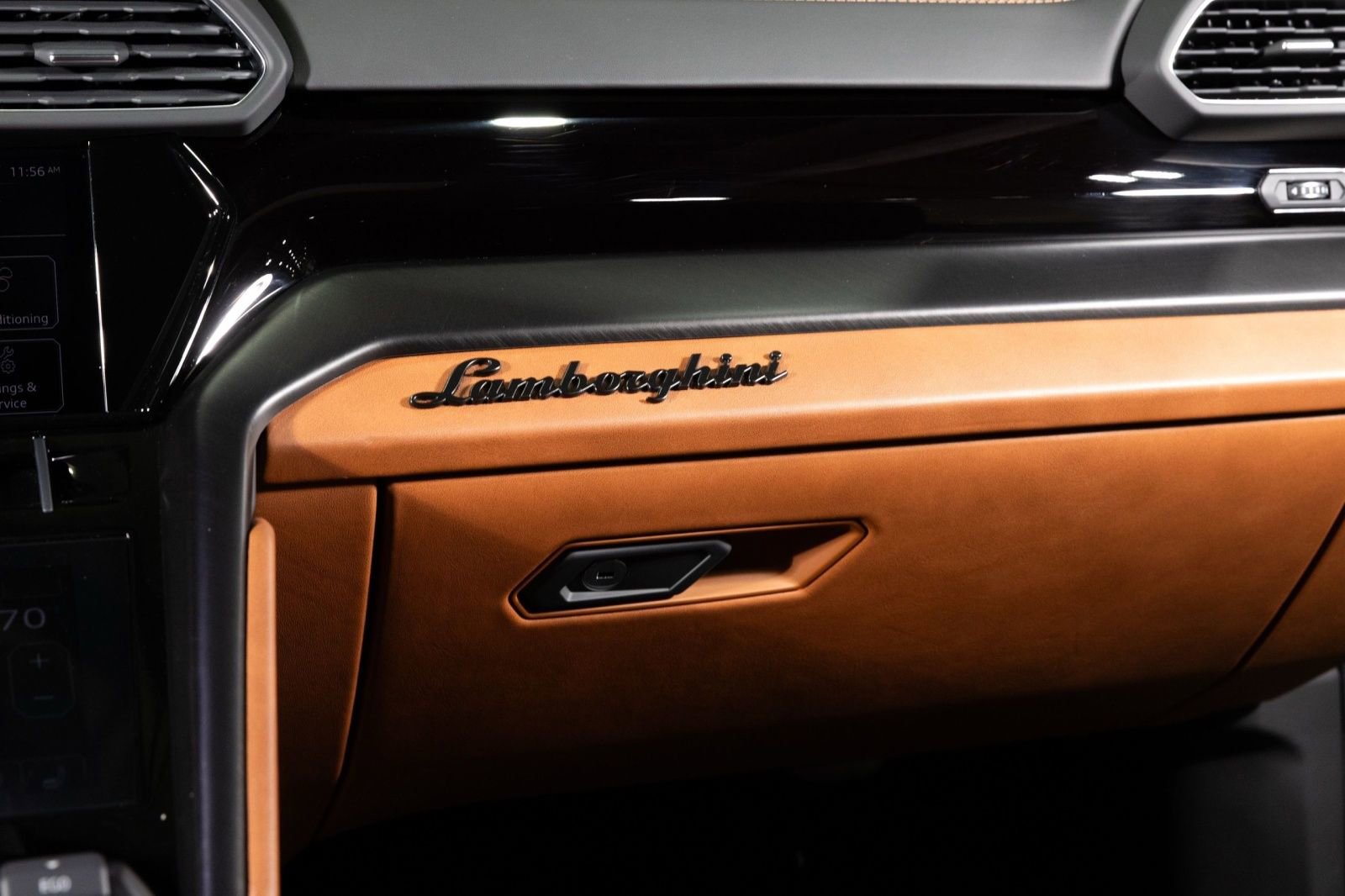 Used 2023 Lamborghini Urus S AWD/4WD image 33