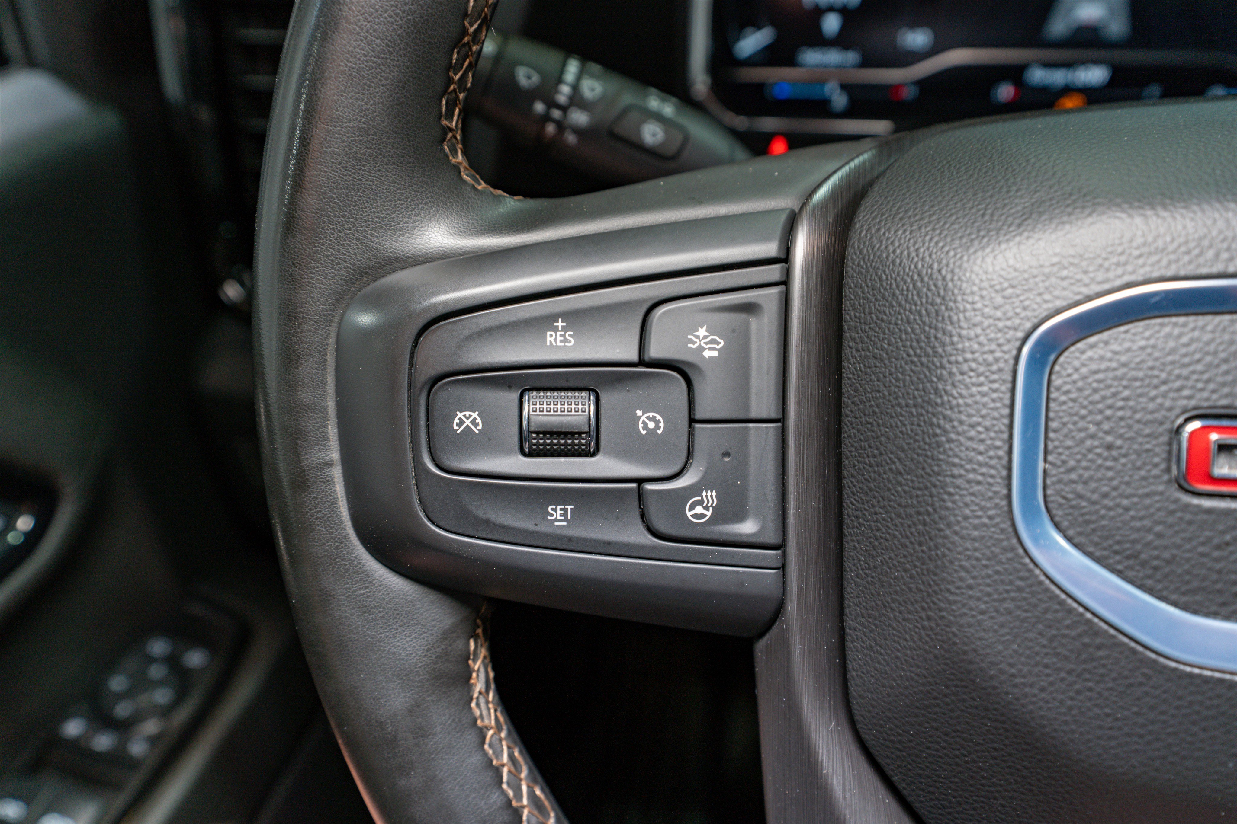 Used 2024 GMC Sierra 2500 AT4 w/ AT4 Preferred Package image 29