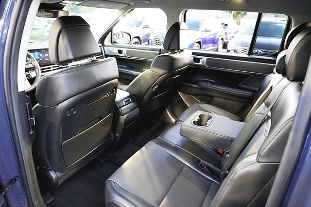 Certified 2025 Hyundai Santa Fe SEL image 18
